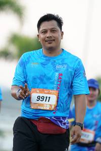 BIB: 9911
                            <button type="button" onclick="openModal(3220743)" class="btn btn-primary btn-sm float-right btn-popup" data-toggle="modal" data-target=".modal-high-quality">
                        <i class="fas fa-shopping-cart"></i> Add to Cart
                    </button>
                                            <button type="button" onclick="isThisMe(3220743, true)" class="btn btn-success btn-sm float-right btn-popup btn-isme hidden" data-toggle="tooltip" data-placement="bottom" title="นี่คือรูปของคุณใช่ไหม คลิกที่นี่เพื่อเอาเข้าอัลบั้ม">
                        <i class="fas fa-plus"></i> Add to album
                    </button>
                    <button type="button" onclick="isThisMe(3220743, false)" class="btn btn-warning btn-sm float-right btn-popup btn-isnotme hidden">
                        <i class="fas fa-ban"></i> Remove from album
                    </button>