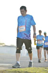 BIB: 9355
                            <button type="button" onclick="openModal(3403803)" class="btn btn-primary btn-sm float-right btn-popup" data-toggle="modal" data-target=".modal-high-quality">
                        <i class="fas fa-shopping-cart"></i> Add to Cart
                    </button>
                                            <button type="button" onclick="isThisMe(3403803, true)" class="btn btn-success btn-sm float-right btn-popup btn-isme hidden" data-toggle="tooltip" data-placement="bottom" title="นี่คือรูปของคุณใช่ไหม คลิกที่นี่เพื่อเอาเข้าอัลบั้ม">
                        <i class="fas fa-plus"></i> Add to album
                    </button>
                    <button type="button" onclick="isThisMe(3403803, false)" class="btn btn-warning btn-sm float-right btn-popup btn-isnotme hidden">
                        <i class="fas fa-ban"></i> Remove from album
                    </button>