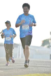 BIB: 6868, 6190
                            <button type="button" onclick="openModal(3396771)" class="btn btn-primary btn-sm float-right btn-popup" data-toggle="modal" data-target=".modal-high-quality">
                        <i class="fas fa-shopping-cart"></i> Add to Cart
                    </button>
                                            <button type="button" onclick="isThisMe(3396771, true)" class="btn btn-success btn-sm float-right btn-popup btn-isme hidden" data-toggle="tooltip" data-placement="bottom" title="นี่คือรูปของคุณใช่ไหม คลิกที่นี่เพื่อเอาเข้าอัลบั้ม">
                        <i class="fas fa-plus"></i> Add to album
                    </button>
                    <button type="button" onclick="isThisMe(3396771, false)" class="btn btn-warning btn-sm float-right btn-popup btn-isnotme hidden">
                        <i class="fas fa-ban"></i> Remove from album
                    </button>