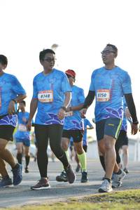 BIB: 8748, 750
                            <button type="button" onclick="openModal(3403565)" class="btn btn-primary btn-sm float-right btn-popup" data-toggle="modal" data-target=".modal-high-quality">
                        <i class="fas fa-shopping-cart"></i> Add to Cart
                    </button>
                                            <button type="button" onclick="isThisMe(3403565, true)" class="btn btn-success btn-sm float-right btn-popup btn-isme hidden" data-toggle="tooltip" data-placement="bottom" title="นี่คือรูปของคุณใช่ไหม คลิกที่นี่เพื่อเอาเข้าอัลบั้ม">
                        <i class="fas fa-plus"></i> Add to album
                    </button>
                    <button type="button" onclick="isThisMe(3403565, false)" class="btn btn-warning btn-sm float-right btn-popup btn-isnotme hidden">
                        <i class="fas fa-ban"></i> Remove from album
                    </button>