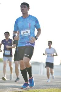 BIB: 6400
                            <button type="button" onclick="openModal(3397532)" class="btn btn-primary btn-sm float-right btn-popup" data-toggle="modal" data-target=".modal-high-quality">
                        <i class="fas fa-shopping-cart"></i> Add to Cart
                    </button>
                                            <button type="button" onclick="isThisMe(3397532, true)" class="btn btn-success btn-sm float-right btn-popup btn-isme hidden" data-toggle="tooltip" data-placement="bottom" title="นี่คือรูปของคุณใช่ไหม คลิกที่นี่เพื่อเอาเข้าอัลบั้ม">
                        <i class="fas fa-plus"></i> Add to album
                    </button>
                    <button type="button" onclick="isThisMe(3397532, false)" class="btn btn-warning btn-sm float-right btn-popup btn-isnotme hidden">
                        <i class="fas fa-ban"></i> Remove from album
                    </button>