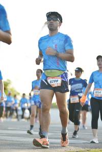 BIB: 8288, 8154
                            <button type="button" onclick="openModal(3404692)" class="btn btn-primary btn-sm float-right btn-popup" data-toggle="modal" data-target=".modal-high-quality">
                        <i class="fas fa-shopping-cart"></i> Add to Cart
                    </button>
                                            <button type="button" onclick="isThisMe(3404692, true)" class="btn btn-success btn-sm float-right btn-popup btn-isme hidden" data-toggle="tooltip" data-placement="bottom" title="นี่คือรูปของคุณใช่ไหม คลิกที่นี่เพื่อเอาเข้าอัลบั้ม">
                        <i class="fas fa-plus"></i> Add to album
                    </button>
                    <button type="button" onclick="isThisMe(3404692, false)" class="btn btn-warning btn-sm float-right btn-popup btn-isnotme hidden">
                        <i class="fas fa-ban"></i> Remove from album
                    </button>