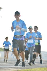 BIB: 6124, 6867
                            <button type="button" onclick="openModal(3397845)" class="btn btn-primary btn-sm float-right btn-popup" data-toggle="modal" data-target=".modal-high-quality">
                        <i class="fas fa-shopping-cart"></i> Add to Cart
                    </button>
                                            <button type="button" onclick="isThisMe(3397845, true)" class="btn btn-success btn-sm float-right btn-popup btn-isme hidden" data-toggle="tooltip" data-placement="bottom" title="นี่คือรูปของคุณใช่ไหม คลิกที่นี่เพื่อเอาเข้าอัลบั้ม">
                        <i class="fas fa-plus"></i> Add to album
                    </button>
                    <button type="button" onclick="isThisMe(3397845, false)" class="btn btn-warning btn-sm float-right btn-popup btn-isnotme hidden">
                        <i class="fas fa-ban"></i> Remove from album
                    </button>