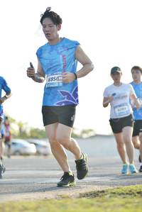 BIB: 695
                            <button type="button" onclick="openModal(3397976)" class="btn btn-primary btn-sm float-right btn-popup" data-toggle="modal" data-target=".modal-high-quality">
                        <i class="fas fa-shopping-cart"></i> Add to Cart
                    </button>
                                            <button type="button" onclick="isThisMe(3397976, true)" class="btn btn-success btn-sm float-right btn-popup btn-isme hidden" data-toggle="tooltip" data-placement="bottom" title="นี่คือรูปของคุณใช่ไหม คลิกที่นี่เพื่อเอาเข้าอัลบั้ม">
                        <i class="fas fa-plus"></i> Add to album
                    </button>
                    <button type="button" onclick="isThisMe(3397976, false)" class="btn btn-warning btn-sm float-right btn-popup btn-isnotme hidden">
                        <i class="fas fa-ban"></i> Remove from album
                    </button>