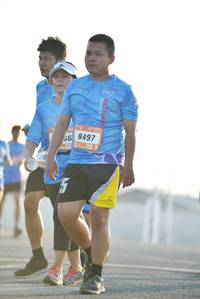 BIB: 8497
                            <button type="button" onclick="openModal(3403601)" class="btn btn-primary btn-sm float-right btn-popup" data-toggle="modal" data-target=".modal-high-quality">
                        <i class="fas fa-shopping-cart"></i> Add to Cart
                    </button>
                                            <button type="button" onclick="isThisMe(3403601, true)" class="btn btn-success btn-sm float-right btn-popup btn-isme hidden" data-toggle="tooltip" data-placement="bottom" title="นี่คือรูปของคุณใช่ไหม คลิกที่นี่เพื่อเอาเข้าอัลบั้ม">
                        <i class="fas fa-plus"></i> Add to album
                    </button>
                    <button type="button" onclick="isThisMe(3403601, false)" class="btn btn-warning btn-sm float-right btn-popup btn-isnotme hidden">
                        <i class="fas fa-ban"></i> Remove from album
                    </button>