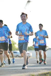 BIB: 523, 8517
                            <button type="button" onclick="openModal(3402375)" class="btn btn-primary btn-sm float-right btn-popup" data-toggle="modal" data-target=".modal-high-quality">
                        <i class="fas fa-shopping-cart"></i> Add to Cart
                    </button>
                                            <button type="button" onclick="isThisMe(3402375, true)" class="btn btn-success btn-sm float-right btn-popup btn-isme hidden" data-toggle="tooltip" data-placement="bottom" title="นี่คือรูปของคุณใช่ไหม คลิกที่นี่เพื่อเอาเข้าอัลบั้ม">
                        <i class="fas fa-plus"></i> Add to album
                    </button>
                    <button type="button" onclick="isThisMe(3402375, false)" class="btn btn-warning btn-sm float-right btn-popup btn-isnotme hidden">
                        <i class="fas fa-ban"></i> Remove from album
                    </button>