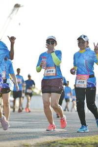 BIB: 8404, 8159
                            <button type="button" onclick="openModal(3404037)" class="btn btn-primary btn-sm float-right btn-popup" data-toggle="modal" data-target=".modal-high-quality">
                        <i class="fas fa-shopping-cart"></i> Add to Cart
                    </button>
                                            <button type="button" onclick="isThisMe(3404037, true)" class="btn btn-success btn-sm float-right btn-popup btn-isme hidden" data-toggle="tooltip" data-placement="bottom" title="นี่คือรูปของคุณใช่ไหม คลิกที่นี่เพื่อเอาเข้าอัลบั้ม">
                        <i class="fas fa-plus"></i> Add to album
                    </button>
                    <button type="button" onclick="isThisMe(3404037, false)" class="btn btn-warning btn-sm float-right btn-popup btn-isnotme hidden">
                        <i class="fas fa-ban"></i> Remove from album
                    </button>