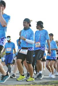 BIB: 8305, 8373
                            <button type="button" onclick="openModal(3405056)" class="btn btn-primary btn-sm float-right btn-popup" data-toggle="modal" data-target=".modal-high-quality">
                        <i class="fas fa-shopping-cart"></i> Add to Cart
                    </button>
                                            <button type="button" onclick="isThisMe(3405056, true)" class="btn btn-success btn-sm float-right btn-popup btn-isme hidden" data-toggle="tooltip" data-placement="bottom" title="นี่คือรูปของคุณใช่ไหม คลิกที่นี่เพื่อเอาเข้าอัลบั้ม">
                        <i class="fas fa-plus"></i> Add to album
                    </button>
                    <button type="button" onclick="isThisMe(3405056, false)" class="btn btn-warning btn-sm float-right btn-popup btn-isnotme hidden">
                        <i class="fas fa-ban"></i> Remove from album
                    </button>