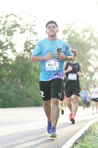 BIB: 6527
                            <button type="button" onclick="openModal(3143129)" class="btn btn-primary btn-sm float-right btn-popup" data-toggle="modal" data-target=".modal-high-quality">
                        <i class="fas fa-shopping-cart"></i> Add to Cart
                    </button>
                                            <button type="button" onclick="isThisMe(3143129, true)" class="btn btn-success btn-sm float-right btn-popup btn-isme hidden" data-toggle="tooltip" data-placement="bottom" title="นี่คือรูปของคุณใช่ไหม คลิกที่นี่เพื่อเอาเข้าอัลบั้ม">
                        <i class="fas fa-plus"></i> Add to album
                    </button>
                    <button type="button" onclick="isThisMe(3143129, false)" class="btn btn-warning btn-sm float-right btn-popup btn-isnotme hidden">
                        <i class="fas fa-ban"></i> Remove from album
                    </button>