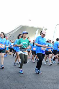 BIB: 945, 9457
                            <button type="button" onclick="openModal(3352703)" class="btn btn-primary btn-sm float-right btn-popup" data-toggle="modal" data-target=".modal-high-quality">
                        <i class="fas fa-shopping-cart"></i> Add to Cart
                    </button>
                                            <button type="button" onclick="isThisMe(3352703, true)" class="btn btn-success btn-sm float-right btn-popup btn-isme hidden" data-toggle="tooltip" data-placement="bottom" title="นี่คือรูปของคุณใช่ไหม คลิกที่นี่เพื่อเอาเข้าอัลบั้ม">
                        <i class="fas fa-plus"></i> Add to album
                    </button>
                    <button type="button" onclick="isThisMe(3352703, false)" class="btn btn-warning btn-sm float-right btn-popup btn-isnotme hidden">
                        <i class="fas fa-ban"></i> Remove from album
                    </button>