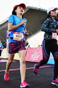 BIB: 9323
                            <button type="button" onclick="openModal(3513411)" class="btn btn-primary btn-sm float-right btn-popup" data-toggle="modal" data-target=".modal-high-quality">
                        <i class="fas fa-shopping-cart"></i> Add to Cart
                    </button>
                                            <button type="button" onclick="isThisMe(3513411, true)" class="btn btn-success btn-sm float-right btn-popup btn-isme hidden" data-toggle="tooltip" data-placement="bottom" title="นี่คือรูปของคุณใช่ไหม คลิกที่นี่เพื่อเอาเข้าอัลบั้ม">
                        <i class="fas fa-plus"></i> Add to album
                    </button>
                    <button type="button" onclick="isThisMe(3513411, false)" class="btn btn-warning btn-sm float-right btn-popup btn-isnotme hidden">
                        <i class="fas fa-ban"></i> Remove from album
                    </button>