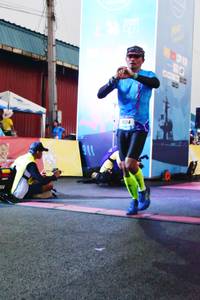 BIB: 
                            <button type="button" onclick="openModal(3515447)" class="btn btn-primary btn-sm float-right btn-popup" data-toggle="modal" data-target=".modal-high-quality">
                        <i class="fas fa-shopping-cart"></i> Add to Cart
                    </button>
                                            <button type="button" onclick="isThisMe(3515447, true)" class="btn btn-success btn-sm float-right btn-popup btn-isme hidden" data-toggle="tooltip" data-placement="bottom" title="นี่คือรูปของคุณใช่ไหม คลิกที่นี่เพื่อเอาเข้าอัลบั้ม">
                        <i class="fas fa-plus"></i> Add to album
                    </button>
                    <button type="button" onclick="isThisMe(3515447, false)" class="btn btn-warning btn-sm float-right btn-popup btn-isnotme hidden">
                        <i class="fas fa-ban"></i> Remove from album
                    </button>