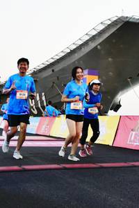 BIB: 9138, 9137, 8223
                            <button type="button" onclick="openModal(3463024)" class="btn btn-primary btn-sm float-right btn-popup" data-toggle="modal" data-target=".modal-high-quality">
                        <i class="fas fa-shopping-cart"></i> Add to Cart
                    </button>
                                            <button type="button" onclick="isThisMe(3463024, true)" class="btn btn-success btn-sm float-right btn-popup btn-isme hidden" data-toggle="tooltip" data-placement="bottom" title="นี่คือรูปของคุณใช่ไหม คลิกที่นี่เพื่อเอาเข้าอัลบั้ม">
                        <i class="fas fa-plus"></i> Add to album
                    </button>
                    <button type="button" onclick="isThisMe(3463024, false)" class="btn btn-warning btn-sm float-right btn-popup btn-isnotme hidden">
                        <i class="fas fa-ban"></i> Remove from album
                    </button>