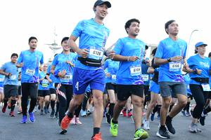 BIB: 6126, 6106, 610, 191
                            <button type="button" onclick="openModal(3345025)" class="btn btn-primary btn-sm float-right btn-popup" data-toggle="modal" data-target=".modal-high-quality">
                        <i class="fas fa-shopping-cart"></i> Add to Cart
                    </button>
                                            <button type="button" onclick="isThisMe(3345025, true)" class="btn btn-success btn-sm float-right btn-popup btn-isme hidden" data-toggle="tooltip" data-placement="bottom" title="นี่คือรูปของคุณใช่ไหม คลิกที่นี่เพื่อเอาเข้าอัลบั้ม">
                        <i class="fas fa-plus"></i> Add to album
                    </button>
                    <button type="button" onclick="isThisMe(3345025, false)" class="btn btn-warning btn-sm float-right btn-popup btn-isnotme hidden">
                        <i class="fas fa-ban"></i> Remove from album
                    </button>