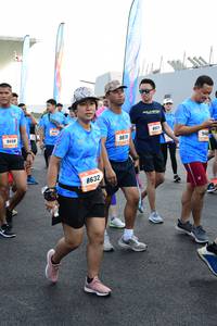 BIB: 882, 981, 8632
                            <button type="button" onclick="openModal(3352934)" class="btn btn-primary btn-sm float-right btn-popup" data-toggle="modal" data-target=".modal-high-quality">
                        <i class="fas fa-shopping-cart"></i> Add to Cart
                    </button>
                                            <button type="button" onclick="isThisMe(3352934, true)" class="btn btn-success btn-sm float-right btn-popup btn-isme hidden" data-toggle="tooltip" data-placement="bottom" title="นี่คือรูปของคุณใช่ไหม คลิกที่นี่เพื่อเอาเข้าอัลบั้ม">
                        <i class="fas fa-plus"></i> Add to album
                    </button>
                    <button type="button" onclick="isThisMe(3352934, false)" class="btn btn-warning btn-sm float-right btn-popup btn-isnotme hidden">
                        <i class="fas fa-ban"></i> Remove from album
                    </button>