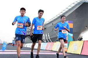 BIB: 8824, 8071, 8059
                            <button type="button" onclick="openModal(3380384)" class="btn btn-primary btn-sm float-right btn-popup" data-toggle="modal" data-target=".modal-high-quality">
                        <i class="fas fa-shopping-cart"></i> Add to Cart
                    </button>
                                            <button type="button" onclick="isThisMe(3380384, true)" class="btn btn-success btn-sm float-right btn-popup btn-isme hidden" data-toggle="tooltip" data-placement="bottom" title="นี่คือรูปของคุณใช่ไหม คลิกที่นี่เพื่อเอาเข้าอัลบั้ม">
                        <i class="fas fa-plus"></i> Add to album
                    </button>
                    <button type="button" onclick="isThisMe(3380384, false)" class="btn btn-warning btn-sm float-right btn-popup btn-isnotme hidden">
                        <i class="fas fa-ban"></i> Remove from album
                    </button>