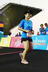 BIB: 919
                            <button type="button" onclick="openModal(3515486)" class="btn btn-primary btn-sm float-right btn-popup" data-toggle="modal" data-target=".modal-high-quality">
                        <i class="fas fa-shopping-cart"></i> Add to Cart
                    </button>
                                            <button type="button" onclick="isThisMe(3515486, true)" class="btn btn-success btn-sm float-right btn-popup btn-isme hidden" data-toggle="tooltip" data-placement="bottom" title="นี่คือรูปของคุณใช่ไหม คลิกที่นี่เพื่อเอาเข้าอัลบั้ม">
                        <i class="fas fa-plus"></i> Add to album
                    </button>
                    <button type="button" onclick="isThisMe(3515486, false)" class="btn btn-warning btn-sm float-right btn-popup btn-isnotme hidden">
                        <i class="fas fa-ban"></i> Remove from album
                    </button>