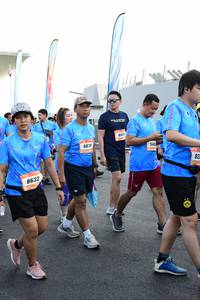 BIB: 987, 8632
                            <button type="button" onclick="openModal(3352933)" class="btn btn-primary btn-sm float-right btn-popup" data-toggle="modal" data-target=".modal-high-quality">
                        <i class="fas fa-shopping-cart"></i> Add to Cart
                    </button>
                                            <button type="button" onclick="isThisMe(3352933, true)" class="btn btn-success btn-sm float-right btn-popup btn-isme hidden" data-toggle="tooltip" data-placement="bottom" title="นี่คือรูปของคุณใช่ไหม คลิกที่นี่เพื่อเอาเข้าอัลบั้ม">
                        <i class="fas fa-plus"></i> Add to album
                    </button>
                    <button type="button" onclick="isThisMe(3352933, false)" class="btn btn-warning btn-sm float-right btn-popup btn-isnotme hidden">
                        <i class="fas fa-ban"></i> Remove from album
                    </button>