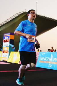 BIB: 128
                            <button type="button" onclick="openModal(3515587)" class="btn btn-primary btn-sm float-right btn-popup" data-toggle="modal" data-target=".modal-high-quality">
                        <i class="fas fa-shopping-cart"></i> Add to Cart
                    </button>
                                            <button type="button" onclick="isThisMe(3515587, true)" class="btn btn-success btn-sm float-right btn-popup btn-isme hidden" data-toggle="tooltip" data-placement="bottom" title="นี่คือรูปของคุณใช่ไหม คลิกที่นี่เพื่อเอาเข้าอัลบั้ม">
                        <i class="fas fa-plus"></i> Add to album
                    </button>
                    <button type="button" onclick="isThisMe(3515587, false)" class="btn btn-warning btn-sm float-right btn-popup btn-isnotme hidden">
                        <i class="fas fa-ban"></i> Remove from album
                    </button>