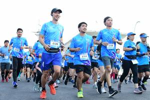 BIB: 6126, 6106, 6104
                            <button type="button" onclick="openModal(3345023)" class="btn btn-primary btn-sm float-right btn-popup" data-toggle="modal" data-target=".modal-high-quality">
                        <i class="fas fa-shopping-cart"></i> Add to Cart
                    </button>
                                            <button type="button" onclick="isThisMe(3345023, true)" class="btn btn-success btn-sm float-right btn-popup btn-isme hidden" data-toggle="tooltip" data-placement="bottom" title="นี่คือรูปของคุณใช่ไหม คลิกที่นี่เพื่อเอาเข้าอัลบั้ม">
                        <i class="fas fa-plus"></i> Add to album
                    </button>
                    <button type="button" onclick="isThisMe(3345023, false)" class="btn btn-warning btn-sm float-right btn-popup btn-isnotme hidden">
                        <i class="fas fa-ban"></i> Remove from album
                    </button>