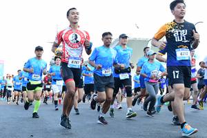 BIB: 6212, 6767, 5177, 608
                            <button type="button" onclick="openModal(3344985)" class="btn btn-primary btn-sm float-right btn-popup" data-toggle="modal" data-target=".modal-high-quality">
                        <i class="fas fa-shopping-cart"></i> Add to Cart
                    </button>
                                            <button type="button" onclick="isThisMe(3344985, true)" class="btn btn-success btn-sm float-right btn-popup btn-isme hidden" data-toggle="tooltip" data-placement="bottom" title="นี่คือรูปของคุณใช่ไหม คลิกที่นี่เพื่อเอาเข้าอัลบั้ม">
                        <i class="fas fa-plus"></i> Add to album
                    </button>
                    <button type="button" onclick="isThisMe(3344985, false)" class="btn btn-warning btn-sm float-right btn-popup btn-isnotme hidden">
                        <i class="fas fa-ban"></i> Remove from album
                    </button>