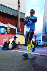 BIB: 6524
                            <button type="button" onclick="openModal(3515450)" class="btn btn-primary btn-sm float-right btn-popup" data-toggle="modal" data-target=".modal-high-quality">
                        <i class="fas fa-shopping-cart"></i> Add to Cart
                    </button>
                                            <button type="button" onclick="isThisMe(3515450, true)" class="btn btn-success btn-sm float-right btn-popup btn-isme hidden" data-toggle="tooltip" data-placement="bottom" title="นี่คือรูปของคุณใช่ไหม คลิกที่นี่เพื่อเอาเข้าอัลบั้ม">
                        <i class="fas fa-plus"></i> Add to album
                    </button>
                    <button type="button" onclick="isThisMe(3515450, false)" class="btn btn-warning btn-sm float-right btn-popup btn-isnotme hidden">
                        <i class="fas fa-ban"></i> Remove from album
                    </button>