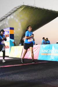 BIB: 850
                            <button type="button" onclick="openModal(3454855)" class="btn btn-primary btn-sm float-right btn-popup" data-toggle="modal" data-target=".modal-high-quality">
                        <i class="fas fa-shopping-cart"></i> Add to Cart
                    </button>
                                            <button type="button" onclick="isThisMe(3454855, true)" class="btn btn-success btn-sm float-right btn-popup btn-isme hidden" data-toggle="tooltip" data-placement="bottom" title="นี่คือรูปของคุณใช่ไหม คลิกที่นี่เพื่อเอาเข้าอัลบั้ม">
                        <i class="fas fa-plus"></i> Add to album
                    </button>
                    <button type="button" onclick="isThisMe(3454855, false)" class="btn btn-warning btn-sm float-right btn-popup btn-isnotme hidden">
                        <i class="fas fa-ban"></i> Remove from album
                    </button>