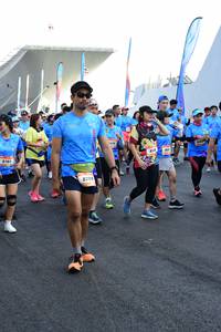 BIB: 876, 8288
                            <button type="button" onclick="openModal(3353000)" class="btn btn-primary btn-sm float-right btn-popup" data-toggle="modal" data-target=".modal-high-quality">
                        <i class="fas fa-shopping-cart"></i> Add to Cart
                    </button>
                                            <button type="button" onclick="isThisMe(3353000, true)" class="btn btn-success btn-sm float-right btn-popup btn-isme hidden" data-toggle="tooltip" data-placement="bottom" title="นี่คือรูปของคุณใช่ไหม คลิกที่นี่เพื่อเอาเข้าอัลบั้ม">
                        <i class="fas fa-plus"></i> Add to album
                    </button>
                    <button type="button" onclick="isThisMe(3353000, false)" class="btn btn-warning btn-sm float-right btn-popup btn-isnotme hidden">
                        <i class="fas fa-ban"></i> Remove from album
                    </button>