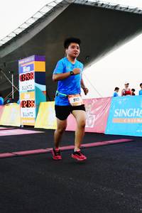 BIB: 917
                            <button type="button" onclick="openModal(3513353)" class="btn btn-primary btn-sm float-right btn-popup" data-toggle="modal" data-target=".modal-high-quality">
                        <i class="fas fa-shopping-cart"></i> Add to Cart
                    </button>
                                            <button type="button" onclick="isThisMe(3513353, true)" class="btn btn-success btn-sm float-right btn-popup btn-isme hidden" data-toggle="tooltip" data-placement="bottom" title="นี่คือรูปของคุณใช่ไหม คลิกที่นี่เพื่อเอาเข้าอัลบั้ม">
                        <i class="fas fa-plus"></i> Add to album
                    </button>
                    <button type="button" onclick="isThisMe(3513353, false)" class="btn btn-warning btn-sm float-right btn-popup btn-isnotme hidden">
                        <i class="fas fa-ban"></i> Remove from album
                    </button>