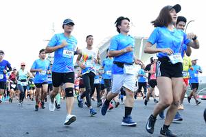 BIB: 697, 581
                            <button type="button" onclick="openModal(3344997)" class="btn btn-primary btn-sm float-right btn-popup" data-toggle="modal" data-target=".modal-high-quality">
                        <i class="fas fa-shopping-cart"></i> Add to Cart
                    </button>
                                            <button type="button" onclick="isThisMe(3344997, true)" class="btn btn-success btn-sm float-right btn-popup btn-isme hidden" data-toggle="tooltip" data-placement="bottom" title="นี่คือรูปของคุณใช่ไหม คลิกที่นี่เพื่อเอาเข้าอัลบั้ม">
                        <i class="fas fa-plus"></i> Add to album
                    </button>
                    <button type="button" onclick="isThisMe(3344997, false)" class="btn btn-warning btn-sm float-right btn-popup btn-isnotme hidden">
                        <i class="fas fa-ban"></i> Remove from album
                    </button>