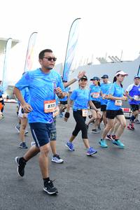 BIB: 505, 8725
                            <button type="button" onclick="openModal(3352582)" class="btn btn-primary btn-sm float-right btn-popup" data-toggle="modal" data-target=".modal-high-quality">
                        <i class="fas fa-shopping-cart"></i> Add to Cart
                    </button>
                                            <button type="button" onclick="isThisMe(3352582, true)" class="btn btn-success btn-sm float-right btn-popup btn-isme hidden" data-toggle="tooltip" data-placement="bottom" title="นี่คือรูปของคุณใช่ไหม คลิกที่นี่เพื่อเอาเข้าอัลบั้ม">
                        <i class="fas fa-plus"></i> Add to album
                    </button>
                    <button type="button" onclick="isThisMe(3352582, false)" class="btn btn-warning btn-sm float-right btn-popup btn-isnotme hidden">
                        <i class="fas fa-ban"></i> Remove from album
                    </button>