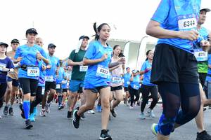 BIB: 6344, 6110, 6822, 7239, 530
                            <button type="button" onclick="openModal(3345007)" class="btn btn-primary btn-sm float-right btn-popup" data-toggle="modal" data-target=".modal-high-quality">
                        <i class="fas fa-shopping-cart"></i> Add to Cart
                    </button>
                                            <button type="button" onclick="isThisMe(3345007, true)" class="btn btn-success btn-sm float-right btn-popup btn-isme hidden" data-toggle="tooltip" data-placement="bottom" title="นี่คือรูปของคุณใช่ไหม คลิกที่นี่เพื่อเอาเข้าอัลบั้ม">
                        <i class="fas fa-plus"></i> Add to album
                    </button>
                    <button type="button" onclick="isThisMe(3345007, false)" class="btn btn-warning btn-sm float-right btn-popup btn-isnotme hidden">
                        <i class="fas fa-ban"></i> Remove from album
                    </button>