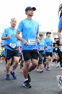 BIB: 6014, 6130, 6802, 6389
                            <button type="button" onclick="openModal(3345072)" class="btn btn-primary btn-sm float-right btn-popup" data-toggle="modal" data-target=".modal-high-quality">
                        <i class="fas fa-shopping-cart"></i> Add to Cart
                    </button>
                                            <button type="button" onclick="isThisMe(3345072, true)" class="btn btn-success btn-sm float-right btn-popup btn-isme hidden" data-toggle="tooltip" data-placement="bottom" title="นี่คือรูปของคุณใช่ไหม คลิกที่นี่เพื่อเอาเข้าอัลบั้ม">
                        <i class="fas fa-plus"></i> Add to album
                    </button>
                    <button type="button" onclick="isThisMe(3345072, false)" class="btn btn-warning btn-sm float-right btn-popup btn-isnotme hidden">
                        <i class="fas fa-ban"></i> Remove from album
                    </button>