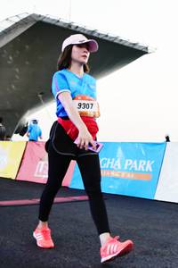 BIB: 9307
                            <button type="button" onclick="openModal(3462870)" class="btn btn-primary btn-sm float-right btn-popup" data-toggle="modal" data-target=".modal-high-quality">
                        <i class="fas fa-shopping-cart"></i> Add to Cart
                    </button>
                                            <button type="button" onclick="isThisMe(3462870, true)" class="btn btn-success btn-sm float-right btn-popup btn-isme hidden" data-toggle="tooltip" data-placement="bottom" title="นี่คือรูปของคุณใช่ไหม คลิกที่นี่เพื่อเอาเข้าอัลบั้ม">
                        <i class="fas fa-plus"></i> Add to album
                    </button>
                    <button type="button" onclick="isThisMe(3462870, false)" class="btn btn-warning btn-sm float-right btn-popup btn-isnotme hidden">
                        <i class="fas fa-ban"></i> Remove from album
                    </button>