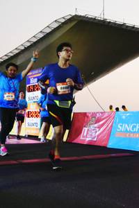 BIB: 8886, 976
                            <button type="button" onclick="openModal(3515550)" class="btn btn-primary btn-sm float-right btn-popup" data-toggle="modal" data-target=".modal-high-quality">
                        <i class="fas fa-shopping-cart"></i> Add to Cart
                    </button>
                                            <button type="button" onclick="isThisMe(3515550, true)" class="btn btn-success btn-sm float-right btn-popup btn-isme hidden" data-toggle="tooltip" data-placement="bottom" title="นี่คือรูปของคุณใช่ไหม คลิกที่นี่เพื่อเอาเข้าอัลบั้ม">
                        <i class="fas fa-plus"></i> Add to album
                    </button>
                    <button type="button" onclick="isThisMe(3515550, false)" class="btn btn-warning btn-sm float-right btn-popup btn-isnotme hidden">
                        <i class="fas fa-ban"></i> Remove from album
                    </button>