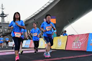 BIB: 8009, 8321
                            <button type="button" onclick="openModal(3457155)" class="btn btn-primary btn-sm float-right btn-popup" data-toggle="modal" data-target=".modal-high-quality">
                        <i class="fas fa-shopping-cart"></i> Add to Cart
                    </button>
                                            <button type="button" onclick="isThisMe(3457155, true)" class="btn btn-success btn-sm float-right btn-popup btn-isme hidden" data-toggle="tooltip" data-placement="bottom" title="นี่คือรูปของคุณใช่ไหม คลิกที่นี่เพื่อเอาเข้าอัลบั้ม">
                        <i class="fas fa-plus"></i> Add to album
                    </button>
                    <button type="button" onclick="isThisMe(3457155, false)" class="btn btn-warning btn-sm float-right btn-popup btn-isnotme hidden">
                        <i class="fas fa-ban"></i> Remove from album
                    </button>