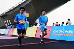 BIB: 9283
                            <button type="button" onclick="openModal(3464577)" class="btn btn-primary btn-sm float-right btn-popup" data-toggle="modal" data-target=".modal-high-quality">
                        <i class="fas fa-shopping-cart"></i> Add to Cart
                    </button>
                                            <button type="button" onclick="isThisMe(3464577, true)" class="btn btn-success btn-sm float-right btn-popup btn-isme hidden" data-toggle="tooltip" data-placement="bottom" title="นี่คือรูปของคุณใช่ไหม คลิกที่นี่เพื่อเอาเข้าอัลบั้ม">
                        <i class="fas fa-plus"></i> Add to album
                    </button>
                    <button type="button" onclick="isThisMe(3464577, false)" class="btn btn-warning btn-sm float-right btn-popup btn-isnotme hidden">
                        <i class="fas fa-ban"></i> Remove from album
                    </button>