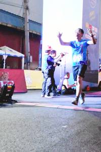 BIB: 
                            <button type="button" onclick="openModal(3454602)" class="btn btn-primary btn-sm float-right btn-popup" data-toggle="modal" data-target=".modal-high-quality">
                        <i class="fas fa-shopping-cart"></i> Add to Cart
                    </button>
                                            <button type="button" onclick="isThisMe(3454602, true)" class="btn btn-success btn-sm float-right btn-popup btn-isme hidden" data-toggle="tooltip" data-placement="bottom" title="นี่คือรูปของคุณใช่ไหม คลิกที่นี่เพื่อเอาเข้าอัลบั้ม">
                        <i class="fas fa-plus"></i> Add to album
                    </button>
                    <button type="button" onclick="isThisMe(3454602, false)" class="btn btn-warning btn-sm float-right btn-popup btn-isnotme hidden">
                        <i class="fas fa-ban"></i> Remove from album
                    </button>