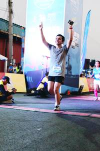 BIB: 6200
                            <button type="button" onclick="openModal(3515467)" class="btn btn-primary btn-sm float-right btn-popup" data-toggle="modal" data-target=".modal-high-quality">
                        <i class="fas fa-shopping-cart"></i> Add to Cart
                    </button>
                                            <button type="button" onclick="isThisMe(3515467, true)" class="btn btn-success btn-sm float-right btn-popup btn-isme hidden" data-toggle="tooltip" data-placement="bottom" title="นี่คือรูปของคุณใช่ไหม คลิกที่นี่เพื่อเอาเข้าอัลบั้ม">
                        <i class="fas fa-plus"></i> Add to album
                    </button>
                    <button type="button" onclick="isThisMe(3515467, false)" class="btn btn-warning btn-sm float-right btn-popup btn-isnotme hidden">
                        <i class="fas fa-ban"></i> Remove from album
                    </button>