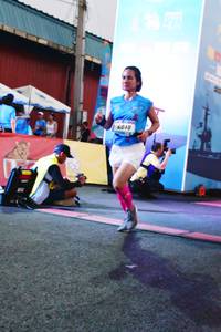 BIB: 6040
                            <button type="button" onclick="openModal(3515471)" class="btn btn-primary btn-sm float-right btn-popup" data-toggle="modal" data-target=".modal-high-quality">
                        <i class="fas fa-shopping-cart"></i> Add to Cart
                    </button>
                                            <button type="button" onclick="isThisMe(3515471, true)" class="btn btn-success btn-sm float-right btn-popup btn-isme hidden" data-toggle="tooltip" data-placement="bottom" title="นี่คือรูปของคุณใช่ไหม คลิกที่นี่เพื่อเอาเข้าอัลบั้ม">
                        <i class="fas fa-plus"></i> Add to album
                    </button>
                    <button type="button" onclick="isThisMe(3515471, false)" class="btn btn-warning btn-sm float-right btn-popup btn-isnotme hidden">
                        <i class="fas fa-ban"></i> Remove from album
                    </button>