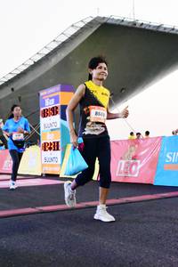 BIB: 8609
                            <button type="button" onclick="openModal(3513420)" class="btn btn-primary btn-sm float-right btn-popup" data-toggle="modal" data-target=".modal-high-quality">
                        <i class="fas fa-shopping-cart"></i> Add to Cart
                    </button>
                                            <button type="button" onclick="isThisMe(3513420, true)" class="btn btn-success btn-sm float-right btn-popup btn-isme hidden" data-toggle="tooltip" data-placement="bottom" title="นี่คือรูปของคุณใช่ไหม คลิกที่นี่เพื่อเอาเข้าอัลบั้ม">
                        <i class="fas fa-plus"></i> Add to album
                    </button>
                    <button type="button" onclick="isThisMe(3513420, false)" class="btn btn-warning btn-sm float-right btn-popup btn-isnotme hidden">
                        <i class="fas fa-ban"></i> Remove from album
                    </button>