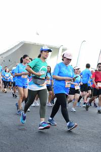 BIB: 
                            <button type="button" onclick="openModal(3352699)" class="btn btn-primary btn-sm float-right btn-popup" data-toggle="modal" data-target=".modal-high-quality">
                        <i class="fas fa-shopping-cart"></i> Add to Cart
                    </button>
                                            <button type="button" onclick="isThisMe(3352699, true)" class="btn btn-success btn-sm float-right btn-popup btn-isme hidden" data-toggle="tooltip" data-placement="bottom" title="นี่คือรูปของคุณใช่ไหม คลิกที่นี่เพื่อเอาเข้าอัลบั้ม">
                        <i class="fas fa-plus"></i> Add to album
                    </button>
                    <button type="button" onclick="isThisMe(3352699, false)" class="btn btn-warning btn-sm float-right btn-popup btn-isnotme hidden">
                        <i class="fas fa-ban"></i> Remove from album
                    </button>