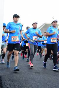 BIB: 670, 8727, 9230
                            <button type="button" onclick="openModal(3352485)" class="btn btn-primary btn-sm float-right btn-popup" data-toggle="modal" data-target=".modal-high-quality">
                        <i class="fas fa-shopping-cart"></i> Add to Cart
                    </button>
                                            <button type="button" onclick="isThisMe(3352485, true)" class="btn btn-success btn-sm float-right btn-popup btn-isme hidden" data-toggle="tooltip" data-placement="bottom" title="นี่คือรูปของคุณใช่ไหม คลิกที่นี่เพื่อเอาเข้าอัลบั้ม">
                        <i class="fas fa-plus"></i> Add to album
                    </button>
                    <button type="button" onclick="isThisMe(3352485, false)" class="btn btn-warning btn-sm float-right btn-popup btn-isnotme hidden">
                        <i class="fas fa-ban"></i> Remove from album
                    </button>