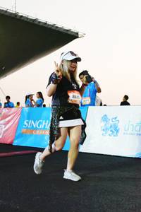 BIB: 8800
                            <button type="button" onclick="openModal(3515475)" class="btn btn-primary btn-sm float-right btn-popup" data-toggle="modal" data-target=".modal-high-quality">
                        <i class="fas fa-shopping-cart"></i> Add to Cart
                    </button>
                                            <button type="button" onclick="isThisMe(3515475, true)" class="btn btn-success btn-sm float-right btn-popup btn-isme hidden" data-toggle="tooltip" data-placement="bottom" title="นี่คือรูปของคุณใช่ไหม คลิกที่นี่เพื่อเอาเข้าอัลบั้ม">
                        <i class="fas fa-plus"></i> Add to album
                    </button>
                    <button type="button" onclick="isThisMe(3515475, false)" class="btn btn-warning btn-sm float-right btn-popup btn-isnotme hidden">
                        <i class="fas fa-ban"></i> Remove from album
                    </button>