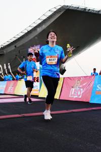 BIB: 9237
                            <button type="button" onclick="openModal(3464480)" class="btn btn-primary btn-sm float-right btn-popup" data-toggle="modal" data-target=".modal-high-quality">
                        <i class="fas fa-shopping-cart"></i> Add to Cart
                    </button>
                                            <button type="button" onclick="isThisMe(3464480, true)" class="btn btn-success btn-sm float-right btn-popup btn-isme hidden" data-toggle="tooltip" data-placement="bottom" title="นี่คือรูปของคุณใช่ไหม คลิกที่นี่เพื่อเอาเข้าอัลบั้ม">
                        <i class="fas fa-plus"></i> Add to album
                    </button>
                    <button type="button" onclick="isThisMe(3464480, false)" class="btn btn-warning btn-sm float-right btn-popup btn-isnotme hidden">
                        <i class="fas fa-ban"></i> Remove from album
                    </button>