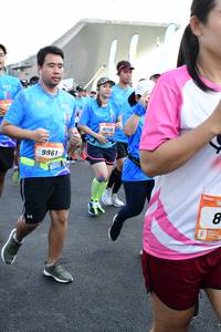 BIB: 8255, 9961
                            <button type="button" onclick="openModal(3352519)" class="btn btn-primary btn-sm float-right btn-popup" data-toggle="modal" data-target=".modal-high-quality">
                        <i class="fas fa-shopping-cart"></i> Add to Cart
                    </button>
                                            <button type="button" onclick="isThisMe(3352519, true)" class="btn btn-success btn-sm float-right btn-popup btn-isme hidden" data-toggle="tooltip" data-placement="bottom" title="นี่คือรูปของคุณใช่ไหม คลิกที่นี่เพื่อเอาเข้าอัลบั้ม">
                        <i class="fas fa-plus"></i> Add to album
                    </button>
                    <button type="button" onclick="isThisMe(3352519, false)" class="btn btn-warning btn-sm float-right btn-popup btn-isnotme hidden">
                        <i class="fas fa-ban"></i> Remove from album
                    </button>