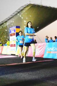 BIB: 8214
                            <button type="button" onclick="openModal(3454707)" class="btn btn-primary btn-sm float-right btn-popup" data-toggle="modal" data-target=".modal-high-quality">
                        <i class="fas fa-shopping-cart"></i> Add to Cart
                    </button>
                                            <button type="button" onclick="isThisMe(3454707, true)" class="btn btn-success btn-sm float-right btn-popup btn-isme hidden" data-toggle="tooltip" data-placement="bottom" title="นี่คือรูปของคุณใช่ไหม คลิกที่นี่เพื่อเอาเข้าอัลบั้ม">
                        <i class="fas fa-plus"></i> Add to album
                    </button>
                    <button type="button" onclick="isThisMe(3454707, false)" class="btn btn-warning btn-sm float-right btn-popup btn-isnotme hidden">
                        <i class="fas fa-ban"></i> Remove from album
                    </button>