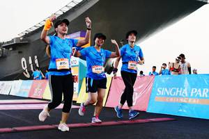 BIB: 815, 442
                            <button type="button" onclick="openModal(3513332)" class="btn btn-primary btn-sm float-right btn-popup" data-toggle="modal" data-target=".modal-high-quality">
                        <i class="fas fa-shopping-cart"></i> Add to Cart
                    </button>
                                            <button type="button" onclick="isThisMe(3513332, true)" class="btn btn-success btn-sm float-right btn-popup btn-isme hidden" data-toggle="tooltip" data-placement="bottom" title="นี่คือรูปของคุณใช่ไหม คลิกที่นี่เพื่อเอาเข้าอัลบั้ม">
                        <i class="fas fa-plus"></i> Add to album
                    </button>
                    <button type="button" onclick="isThisMe(3513332, false)" class="btn btn-warning btn-sm float-right btn-popup btn-isnotme hidden">
                        <i class="fas fa-ban"></i> Remove from album
                    </button>