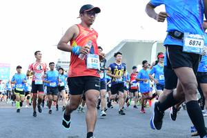 BIB: 6874, 543
                            <button type="button" onclick="openModal(3344979)" class="btn btn-primary btn-sm float-right btn-popup" data-toggle="modal" data-target=".modal-high-quality">
                        <i class="fas fa-shopping-cart"></i> Add to Cart
                    </button>
                                            <button type="button" onclick="isThisMe(3344979, true)" class="btn btn-success btn-sm float-right btn-popup btn-isme hidden" data-toggle="tooltip" data-placement="bottom" title="นี่คือรูปของคุณใช่ไหม คลิกที่นี่เพื่อเอาเข้าอัลบั้ม">
                        <i class="fas fa-plus"></i> Add to album
                    </button>
                    <button type="button" onclick="isThisMe(3344979, false)" class="btn btn-warning btn-sm float-right btn-popup btn-isnotme hidden">
                        <i class="fas fa-ban"></i> Remove from album
                    </button>