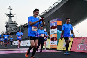 BIB: 9404, 812
                            <button type="button" onclick="openModal(3456303)" class="btn btn-primary btn-sm float-right btn-popup" data-toggle="modal" data-target=".modal-high-quality">
                        <i class="fas fa-shopping-cart"></i> Add to Cart
                    </button>
                                            <button type="button" onclick="isThisMe(3456303, true)" class="btn btn-success btn-sm float-right btn-popup btn-isme hidden" data-toggle="tooltip" data-placement="bottom" title="นี่คือรูปของคุณใช่ไหม คลิกที่นี่เพื่อเอาเข้าอัลบั้ม">
                        <i class="fas fa-plus"></i> Add to album
                    </button>
                    <button type="button" onclick="isThisMe(3456303, false)" class="btn btn-warning btn-sm float-right btn-popup btn-isnotme hidden">
                        <i class="fas fa-ban"></i> Remove from album
                    </button>
